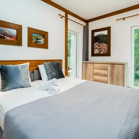 Gorski Zakatek Na Emilii Plater 18c 卡尔帕奇