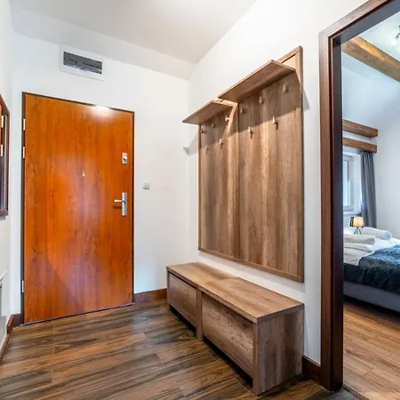 Gorski Zakatek Na Emilii Plater 18c Apartment